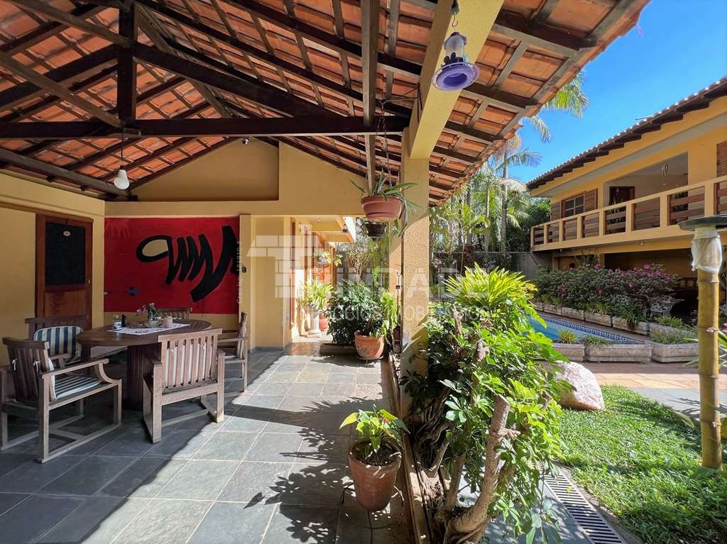 Casa com 4 dormitórios na Granja Viana, foto 14 de 38