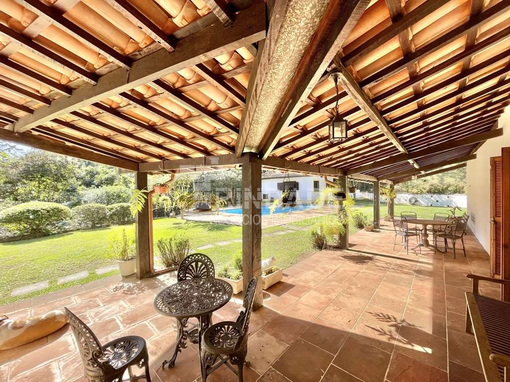 Casa com 3dormitórios/1suíte + hóspedes +caseiro / por 1.570.000,00, foto 48 de 49