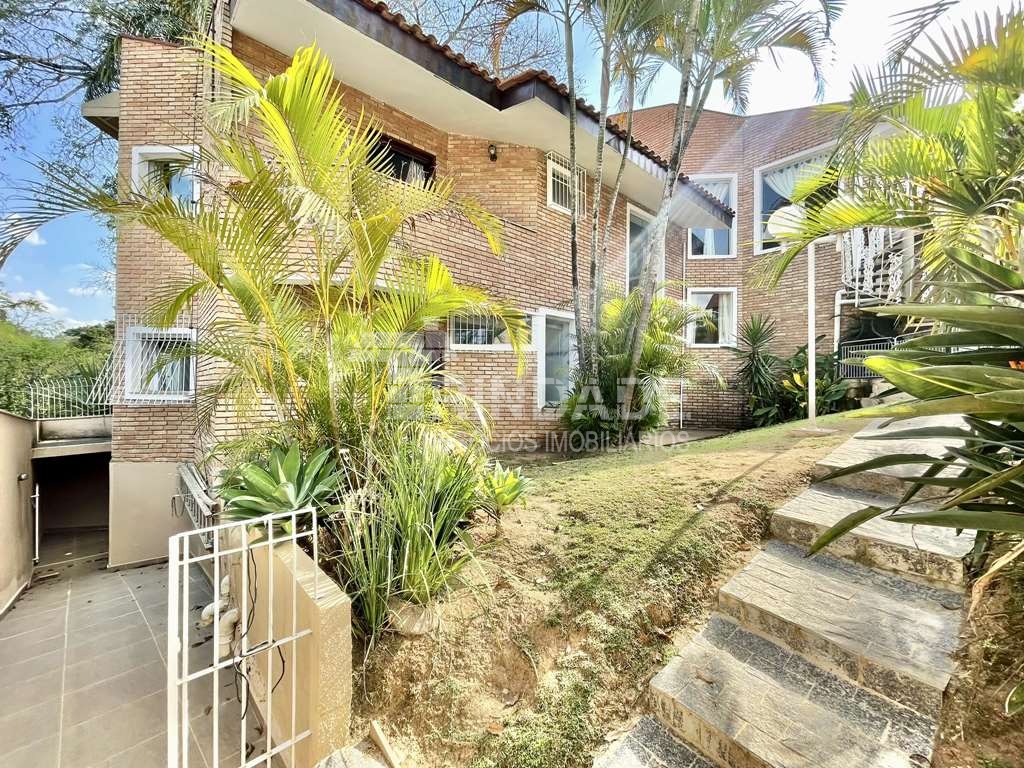 Ótima casa com 4 suítes na Granja Viana, foto 28 de 52