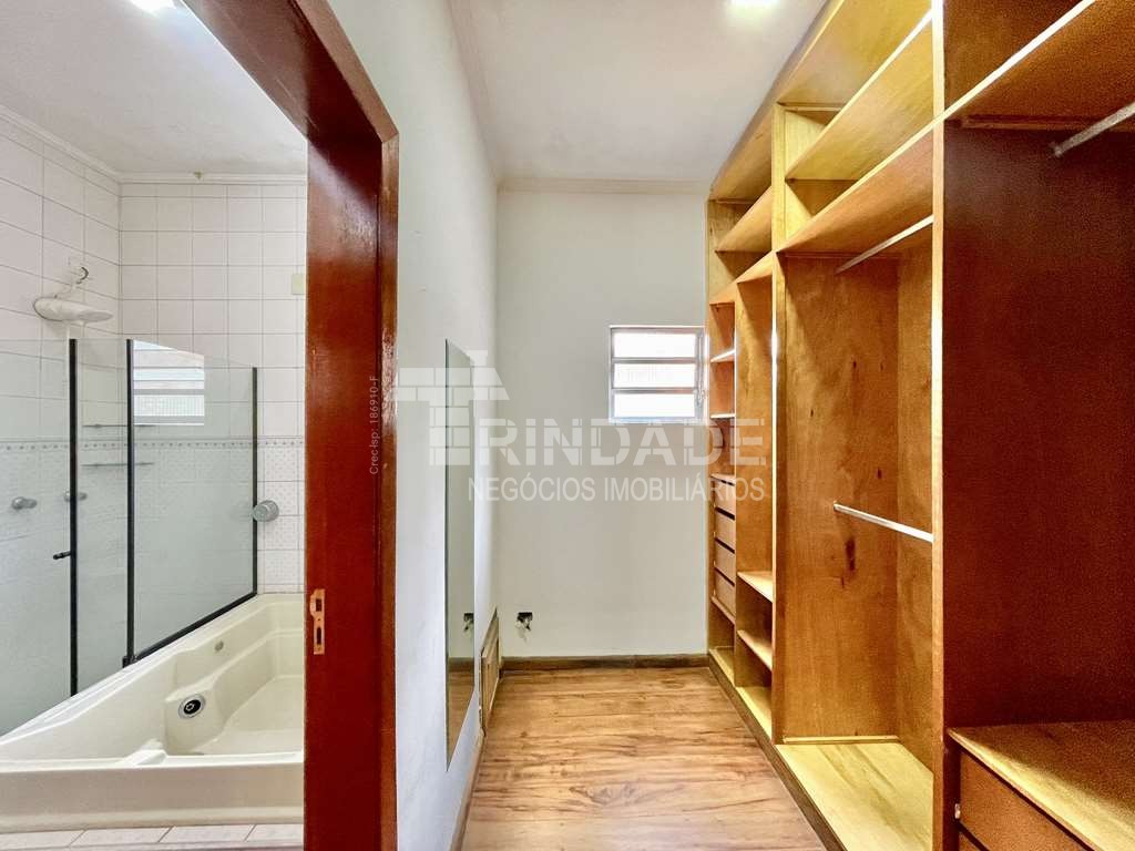 Casa com 5 dormitórios / sendo 2 suítes na Granja Viana, foto 22 de 45