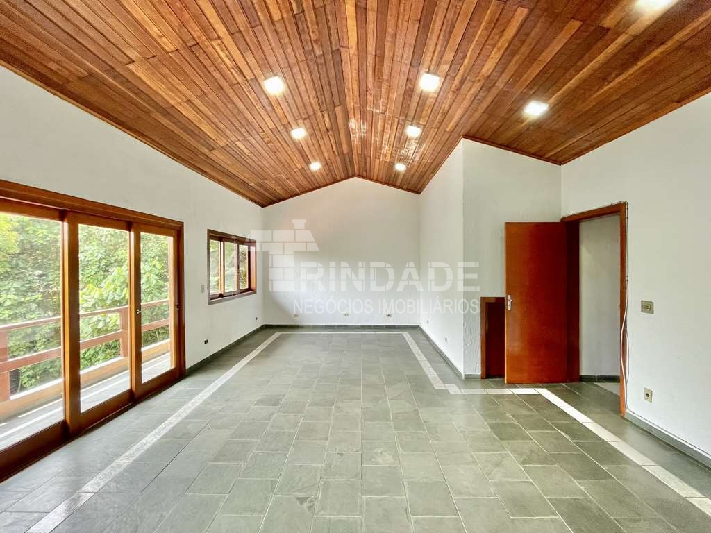 Casa com 5 dormitórios / sendo 2 suítes na Granja Viana, foto 30 de 45
