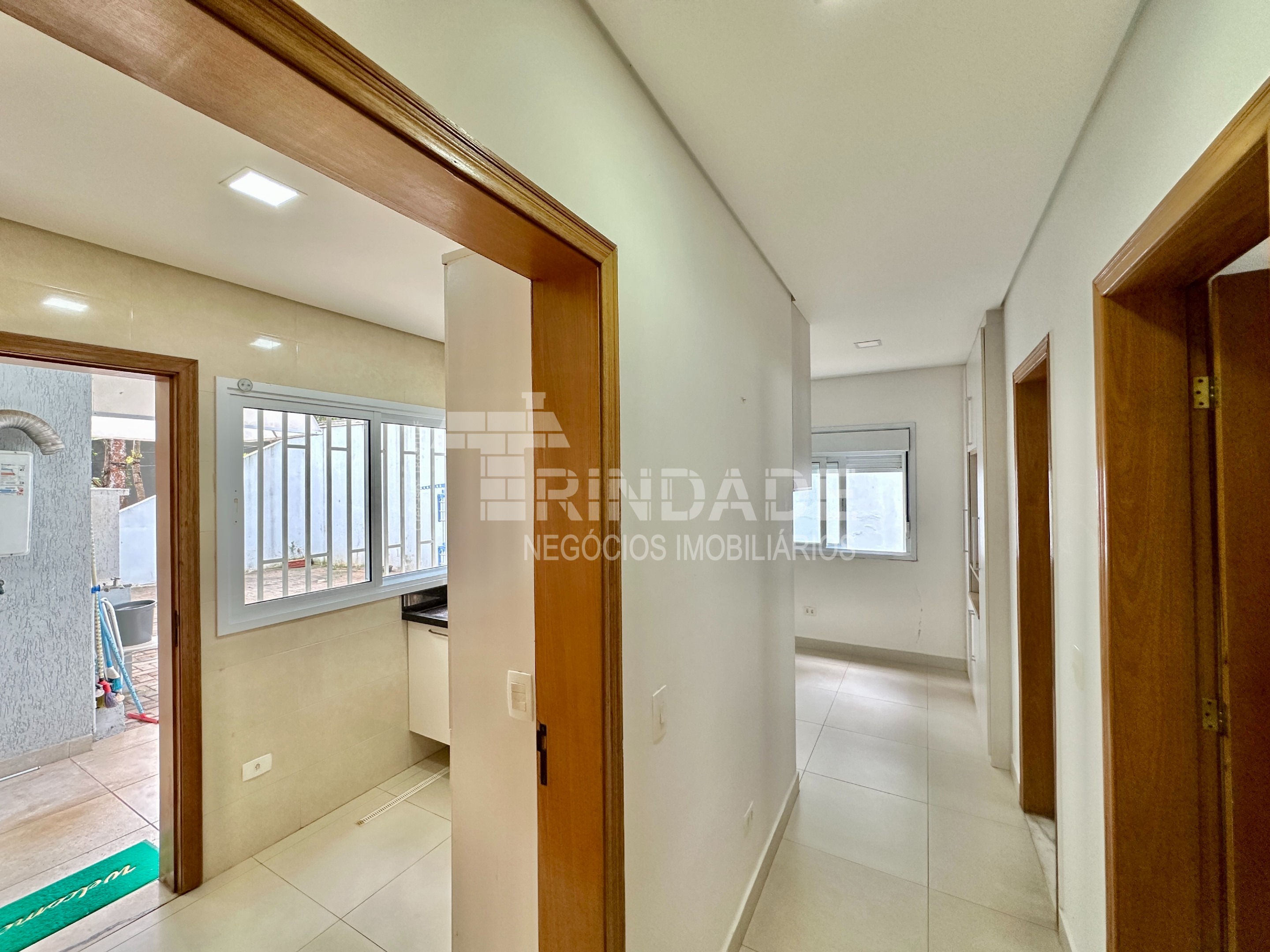 Ótima casa com 3 suítes na Granja Viana, foto 16 de 49
