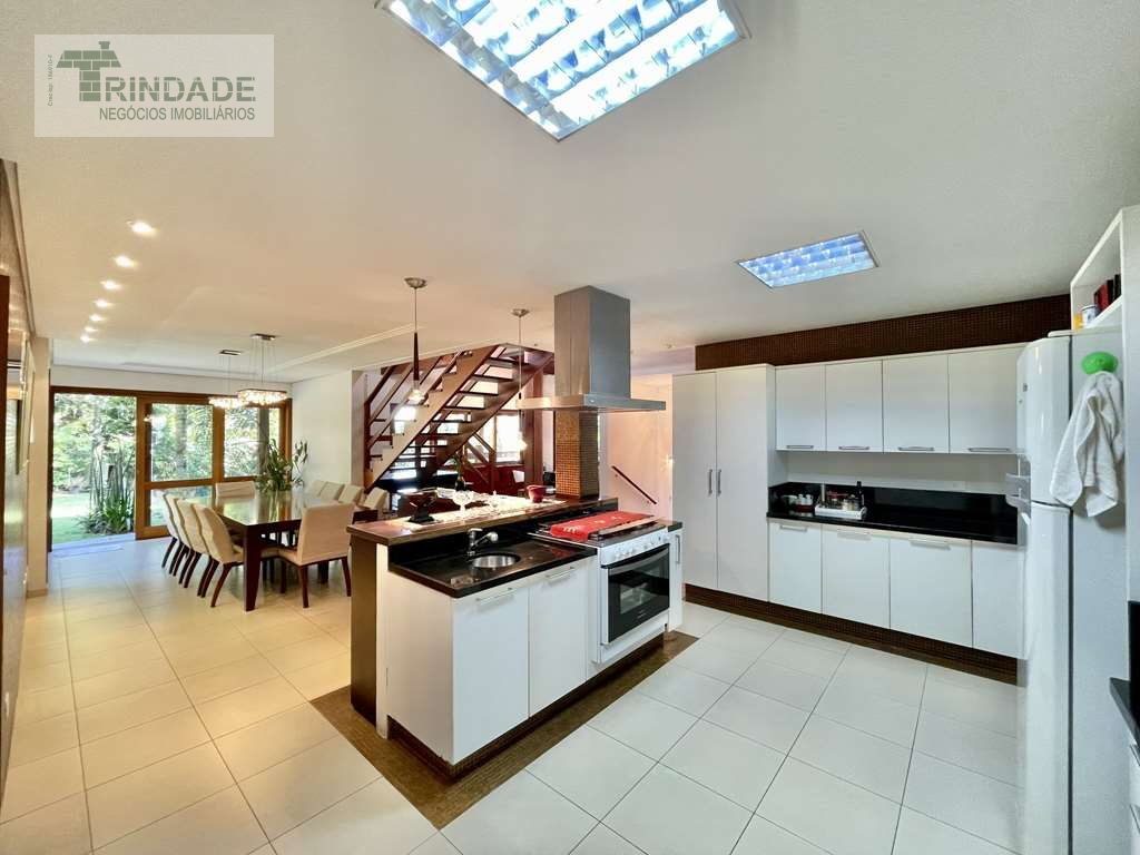 Casa impecável com 5 dormitórios / 3 suítes na Granja Viana, foto 18 de 53