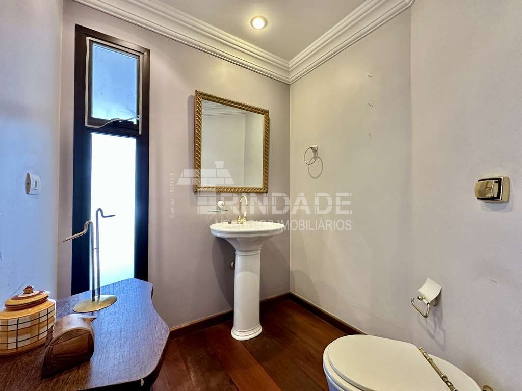 Casa Impecável com 4 dormitórios / 2 suítes na Granja Viana, foto 42 de 55