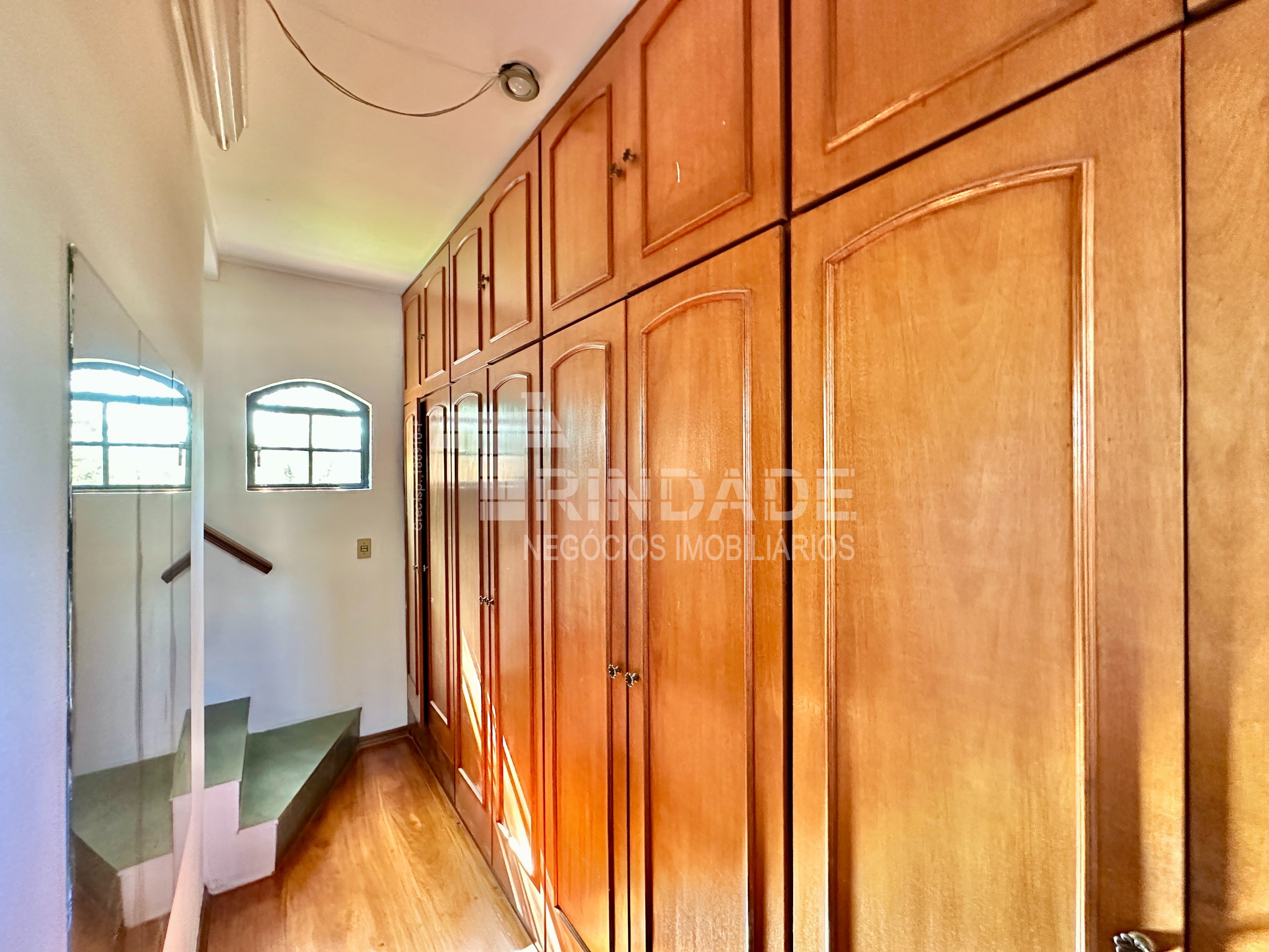 Casa com 4 dormitórios na Granja Viana / 322m², foto 23 de 52