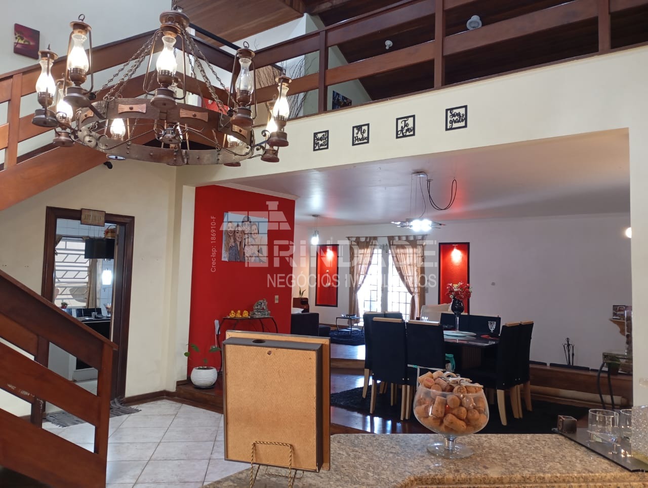 Casa com 4 dormitórios / 3 suítes na Granja Viana, foto 8 de 31