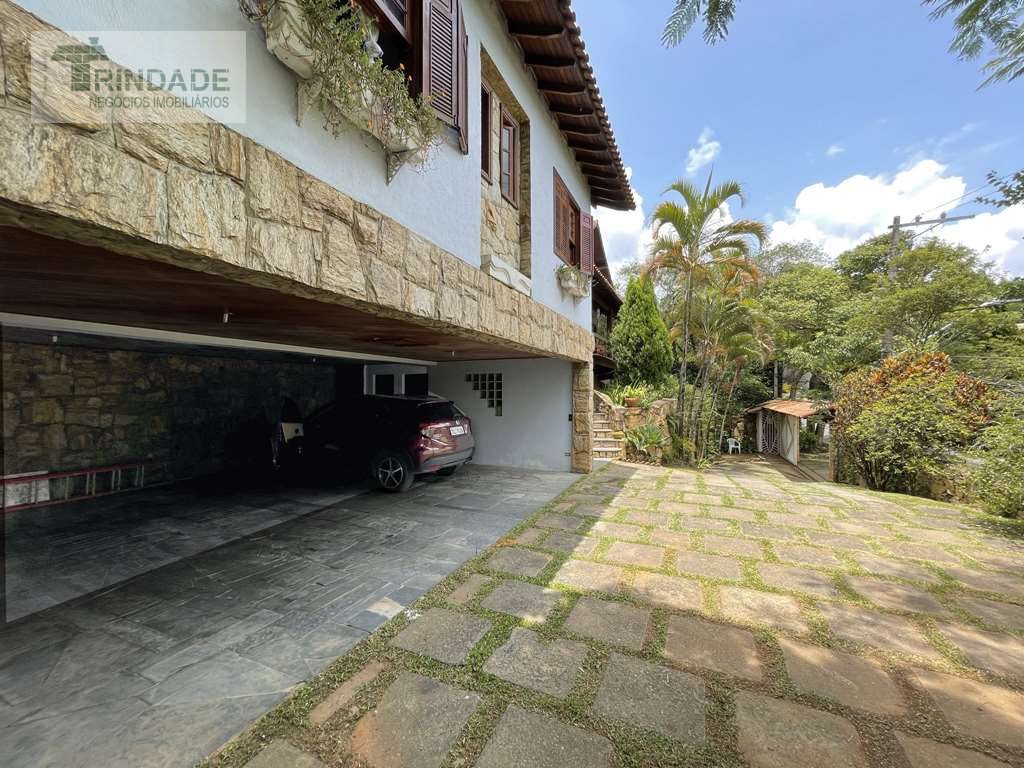 Casa confortável com 6 dormitórios / 1 suíte na Granja Viana, foto 8 de 48