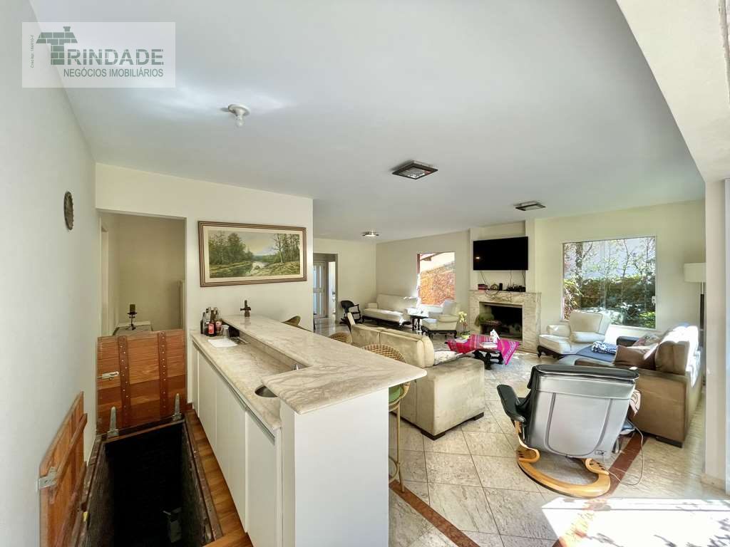 Linda casa c/ 4 suítes, lareira, gourmet e piscina!, foto 11 de 54