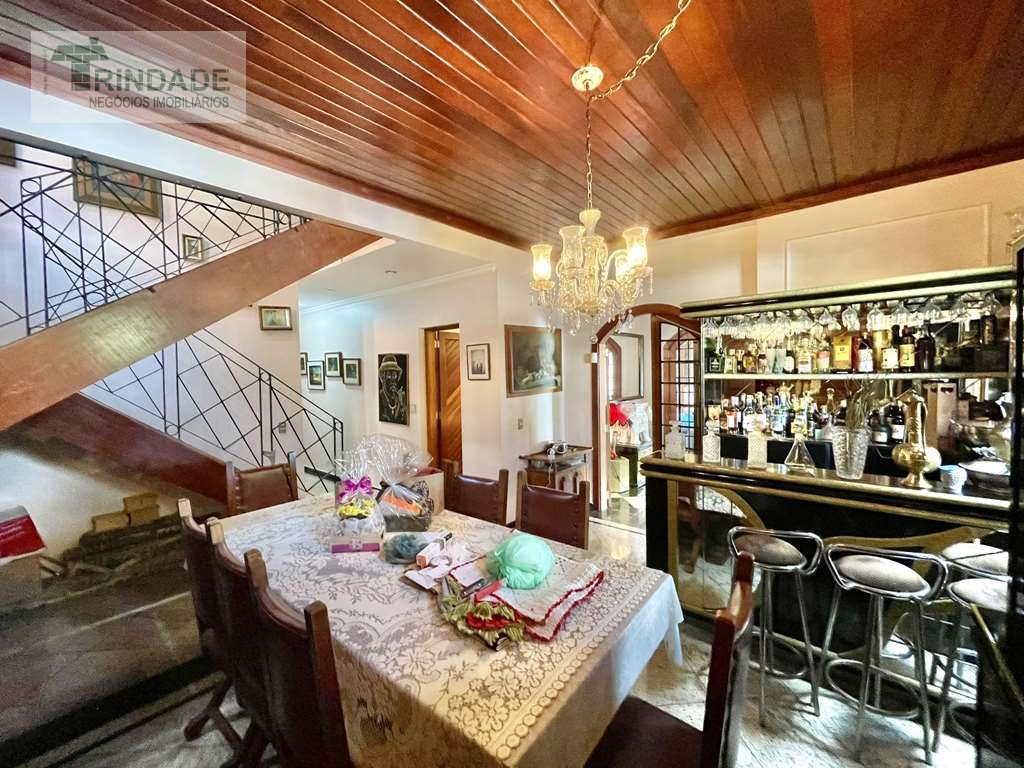 2 CASAS no mesmo lote, 6 dormitórios/5 suítes na Granja Viana, foto 13 de 59