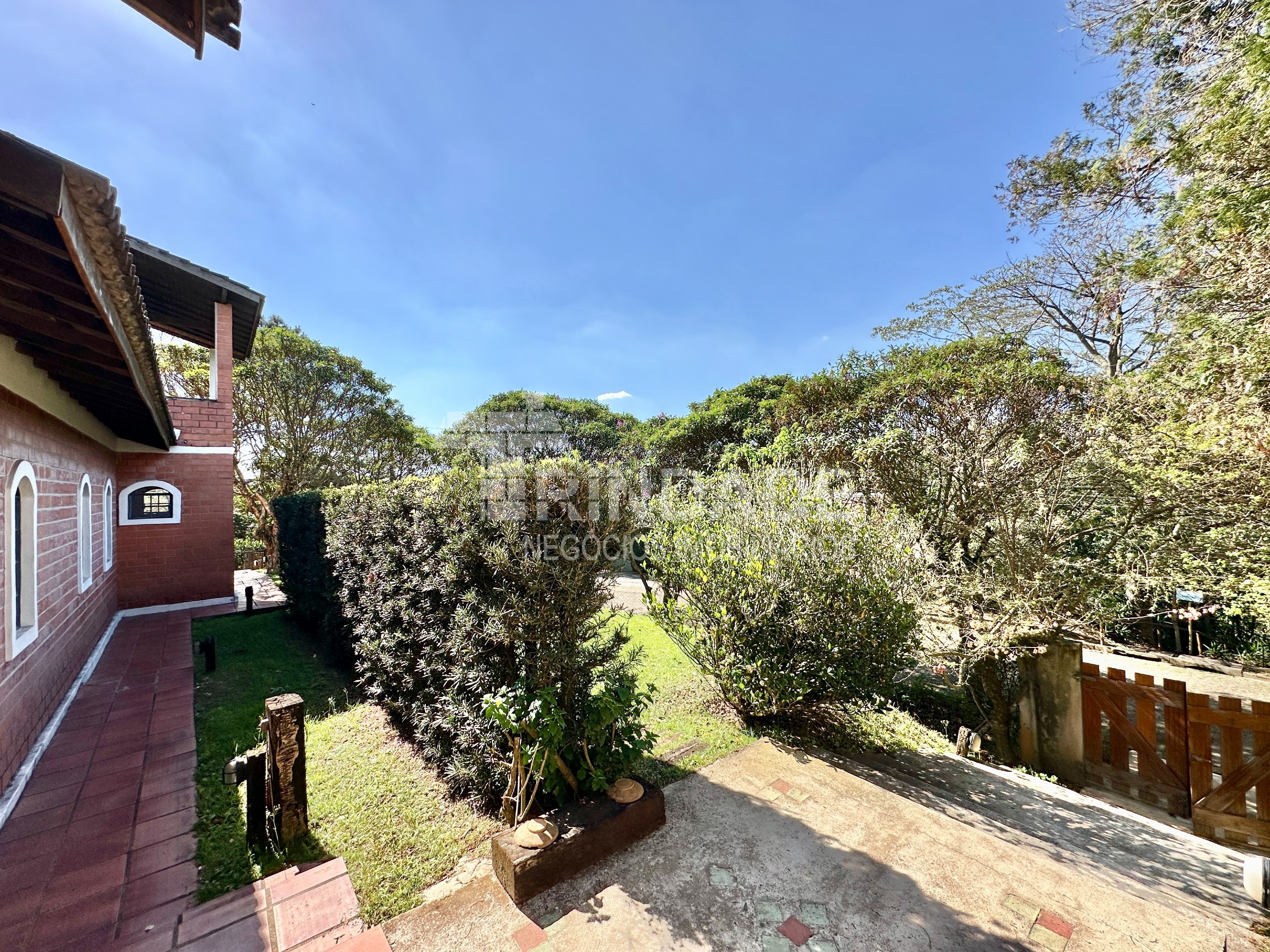 Casa com 4 dormitórios na Granja Viana / 322m², foto 51 de 52