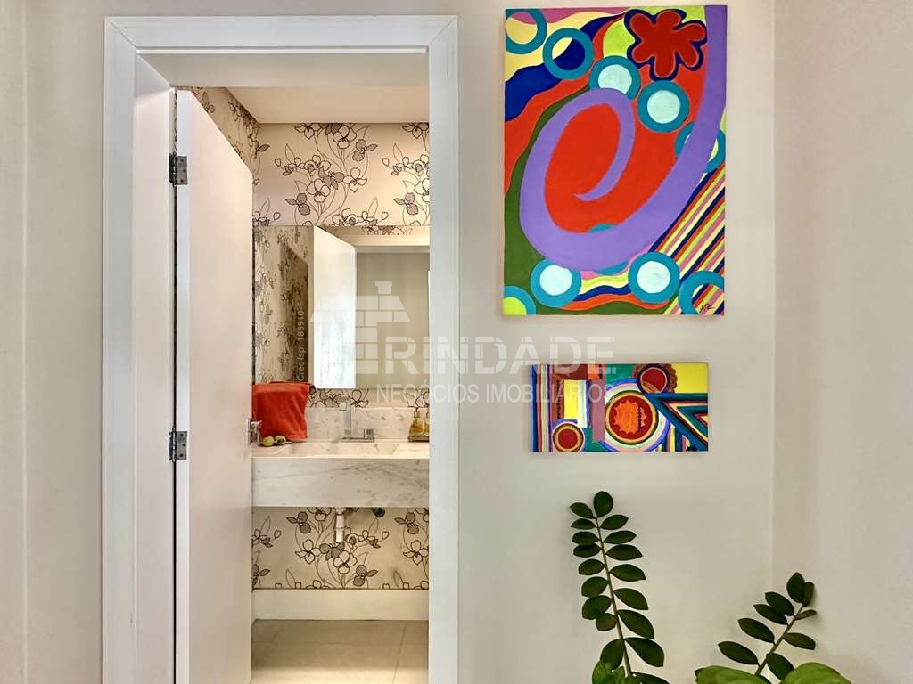 Casa ampla com 5 dormitórios / 4 suítes (1 no térreo) na Granja Viana, foto 6 de 47