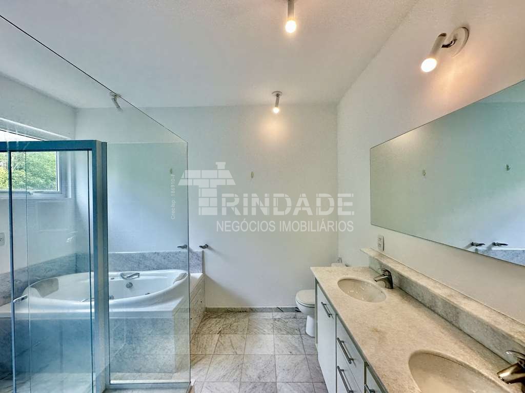 Casa moderna com 4 suítes na Granja Viana, foto 32 de 55