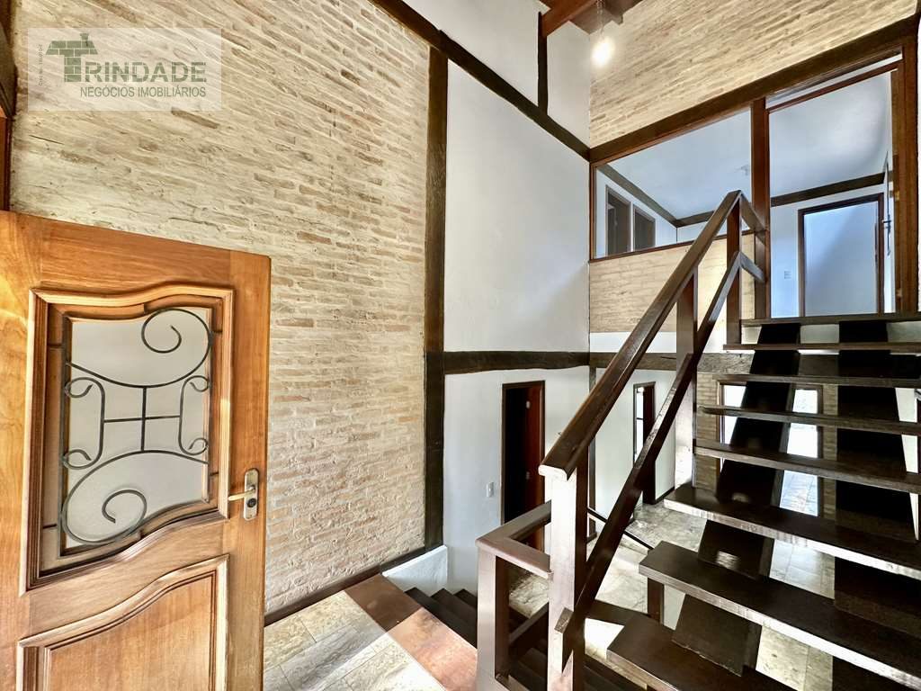 Casa com 5 dormitórios / 3 suítes na Granja Viana, foto 10 de 53