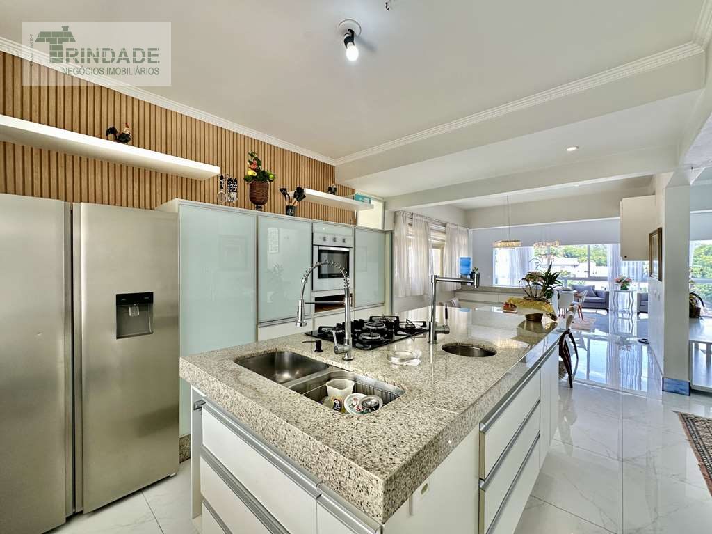 Casa com 5 suítes, elevador panorâmico e piscina na Granja Viana, foto 16 de 60