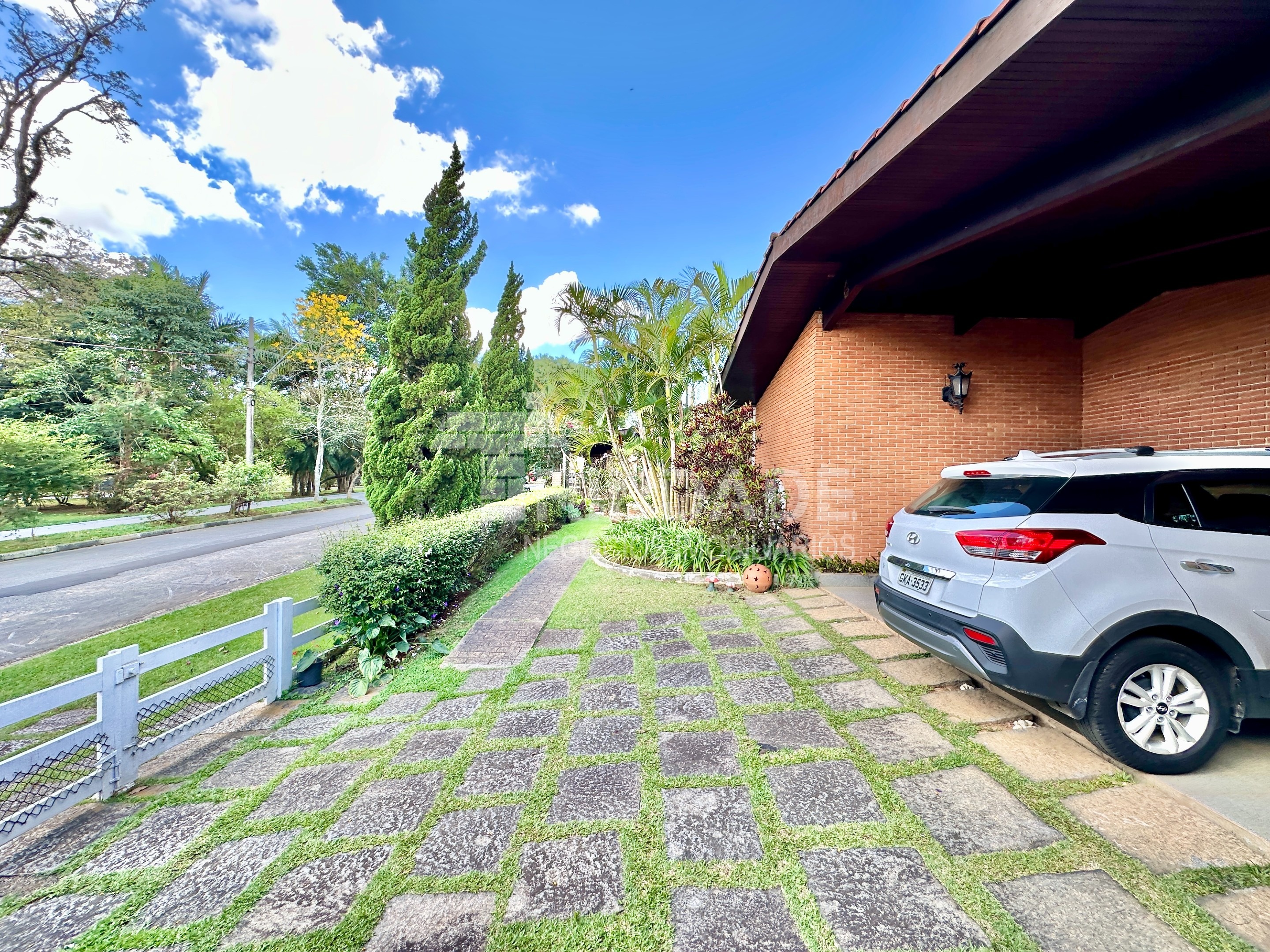 Casa Térrea com 3 dormitórios na Granja Viana, foto 48 de 52