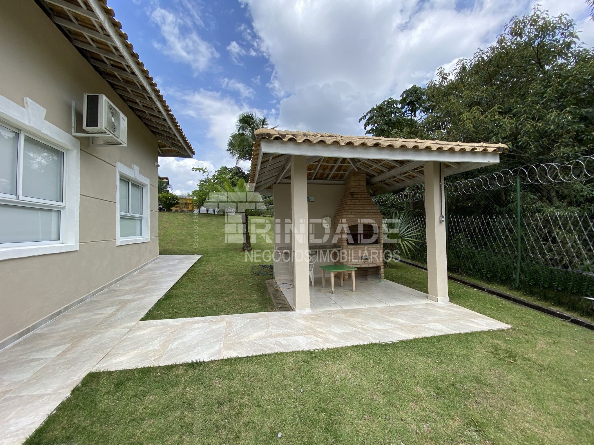 Casa Térrea com 2 dormitórios / 1 suíte na Granja Viana, foto 20 de 51
