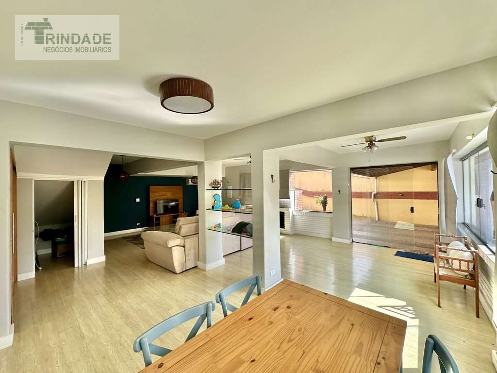 Casa com 5 suítes, gourmet e piscina na Granja Viana, foto 35 de 54