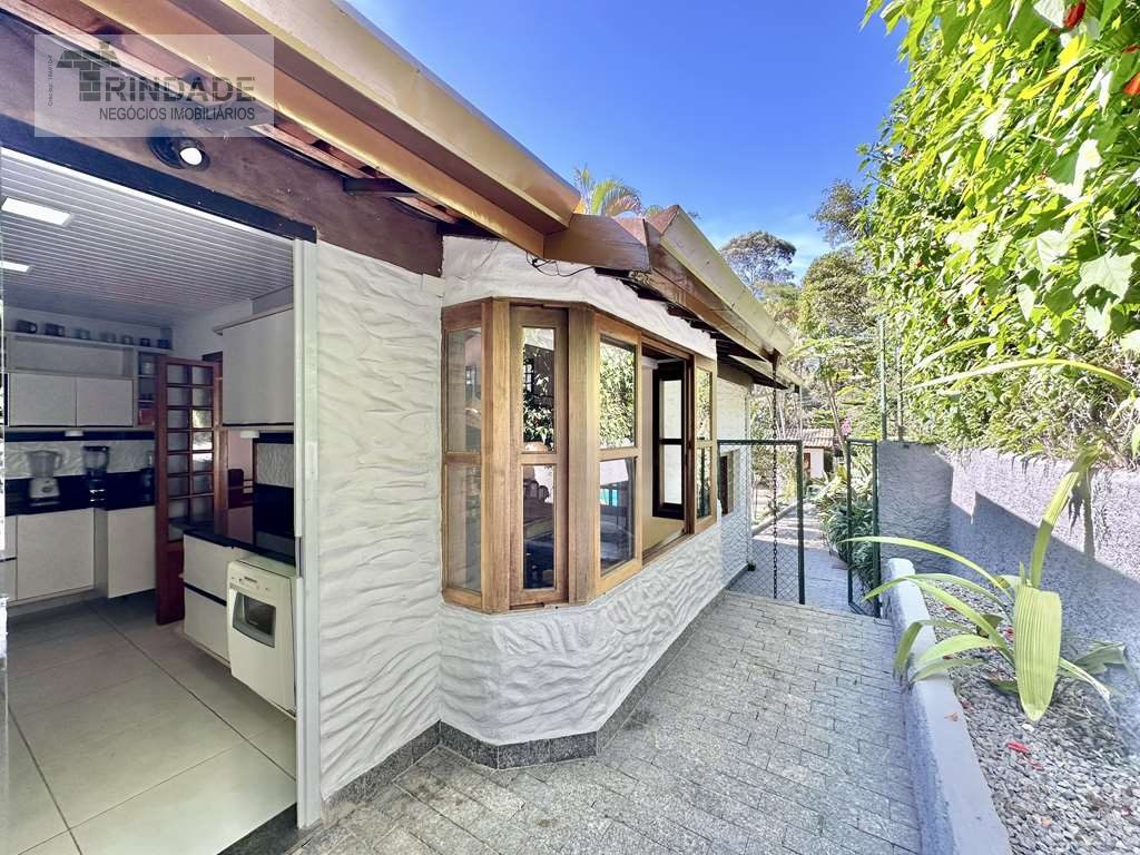 Casa térrea, impecável com 3 dormitórios / 1 suíte na Granja Viana, foto 50 de 50
