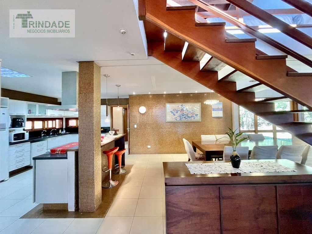 Casa impecável com 5 dormitórios / 3 suítes na Granja Viana, foto 12 de 53