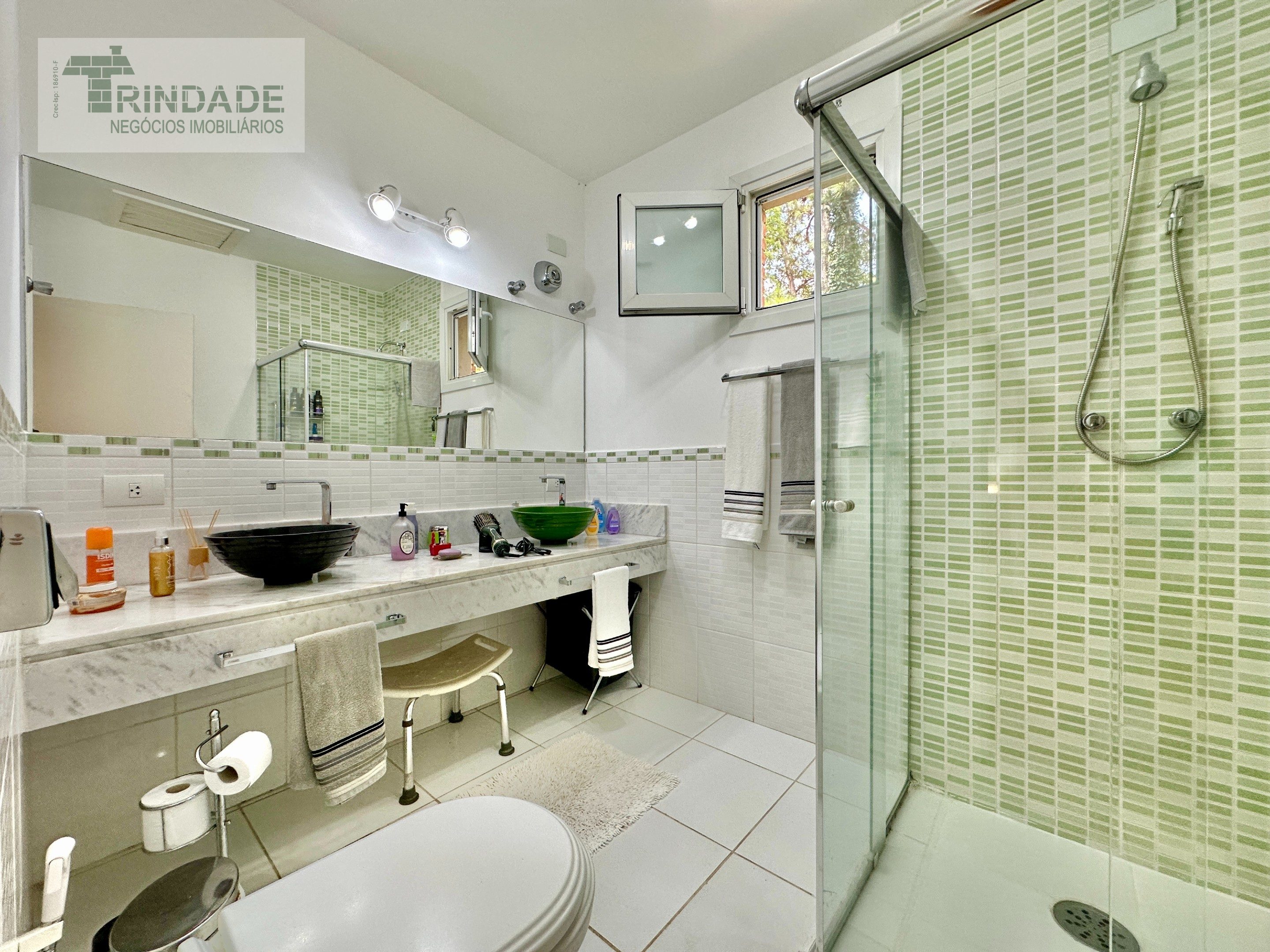 Casa com 4 dormitórios / 1 suíte na Granja Viana, foto 49 de 54