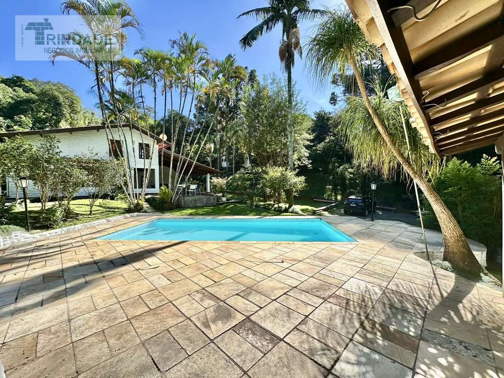 Casa térrea, impecável com 3 dormitórios / 1 suíte na Granja Viana, foto 25 de 50