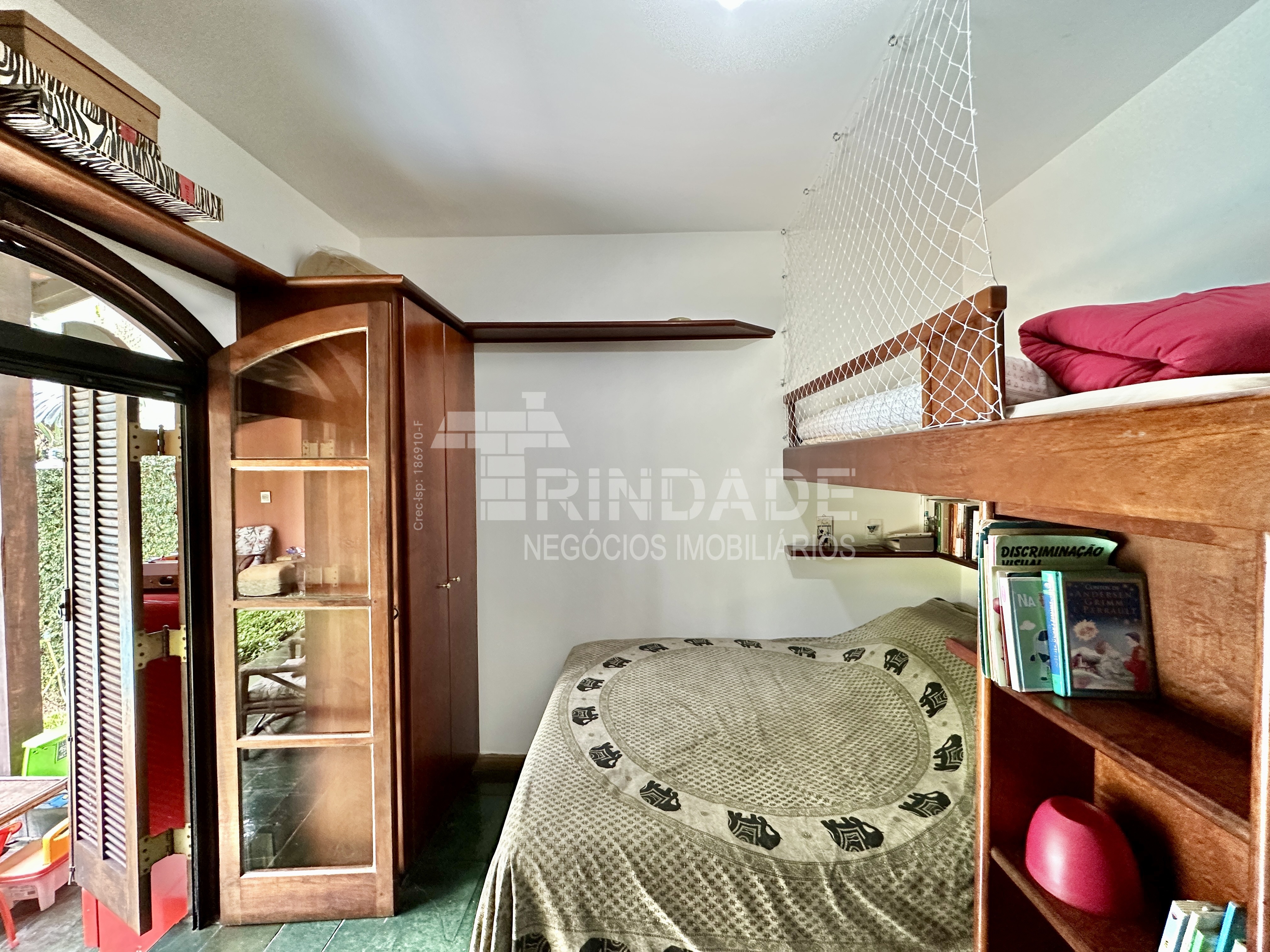 Casa 3 dormitórios / 1suíte. TÉRREA, privacidade, avarandada e piscina na Granja Viana, foto 40 de 47