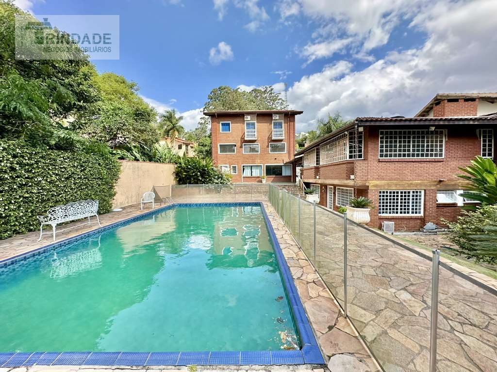 Casa com 5 suítes, gourmet e piscina na Granja Viana, foto 1 de 54