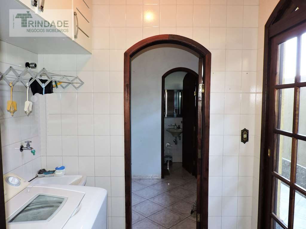 Casa com 3 dormitórios / 1 suíte em 2 lotes na Granja Viana, foto 13 de 32