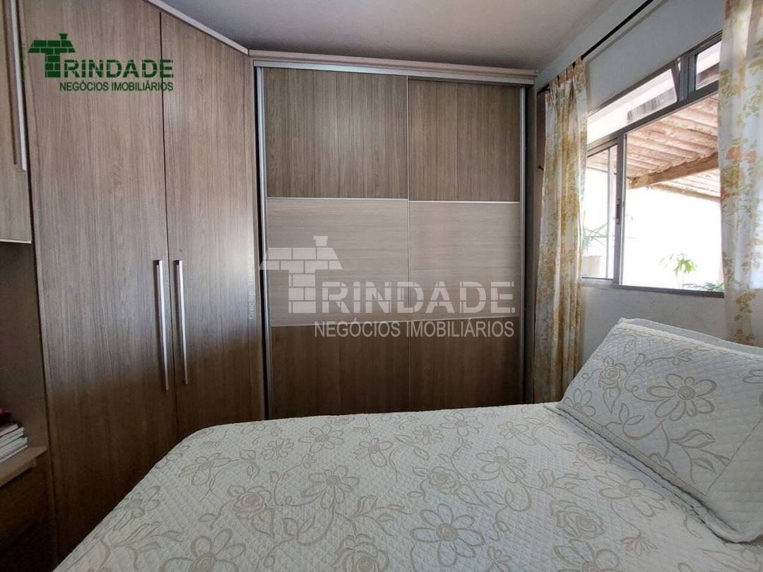 Casa com 7 dormitórios, 268 m², foto 17 de 44
