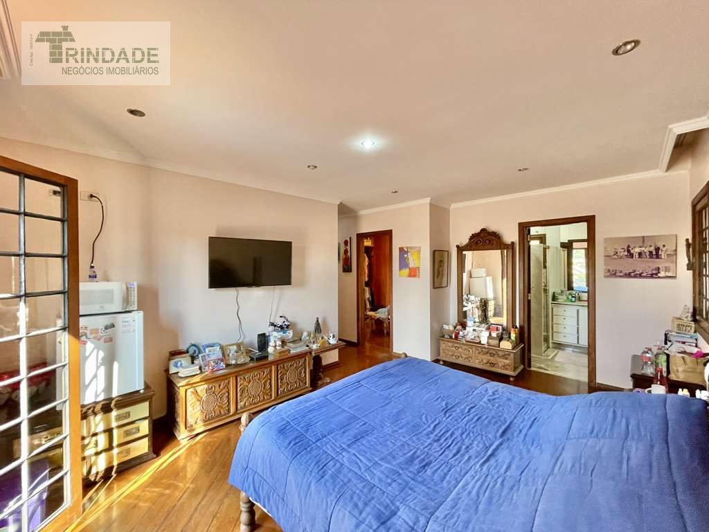 2 CASAS no mesmo lote, 6 dormitórios/5 suítes na Granja Viana, foto 33 de 59