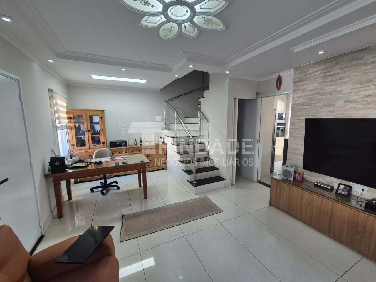 Casa Impecável à venda na Granja Viana, com  3 dormitórios, 153m² por 795.000, foto 25 de 31