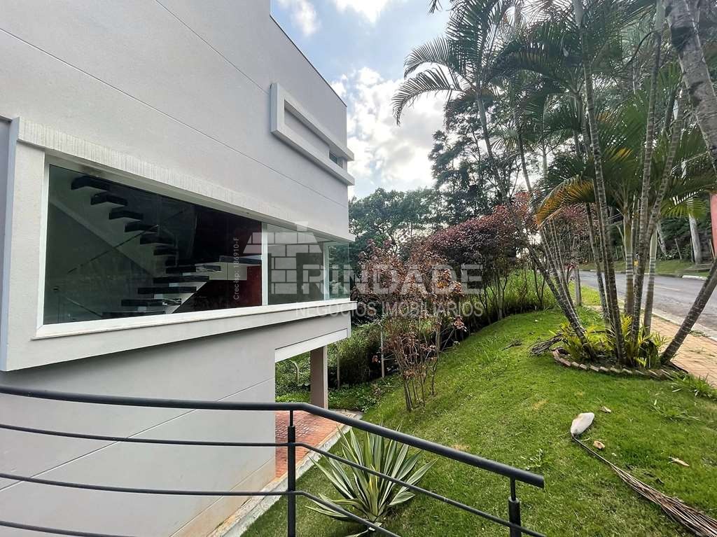 Casa zero km moderna com 4 suítes na Granja Viana, foto 12 de 47