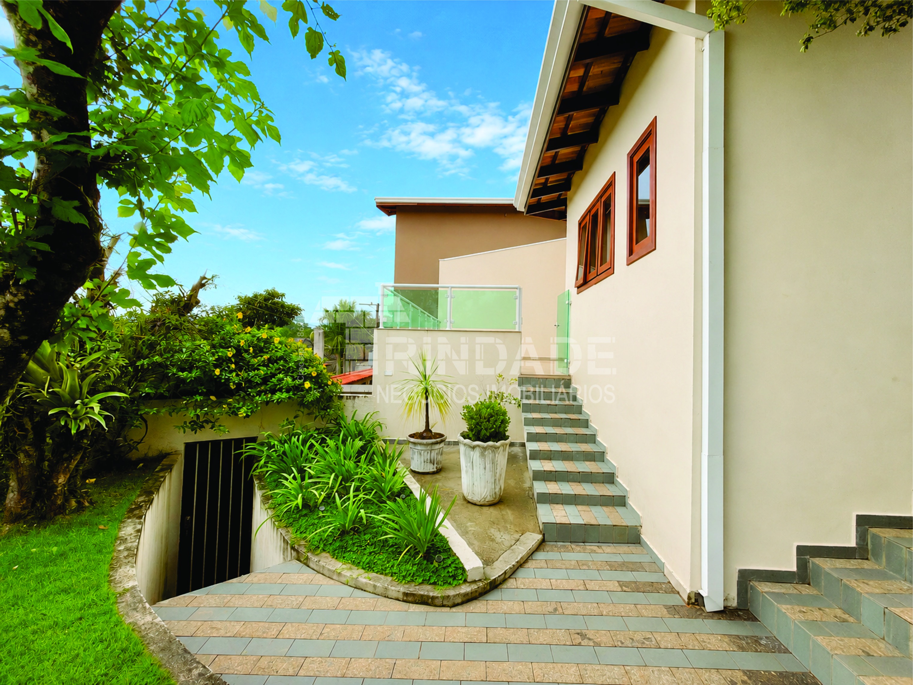 Casa com 4 dormitórios / 2 suítes / piscina por 1.600.000,00, foto 11 de 65