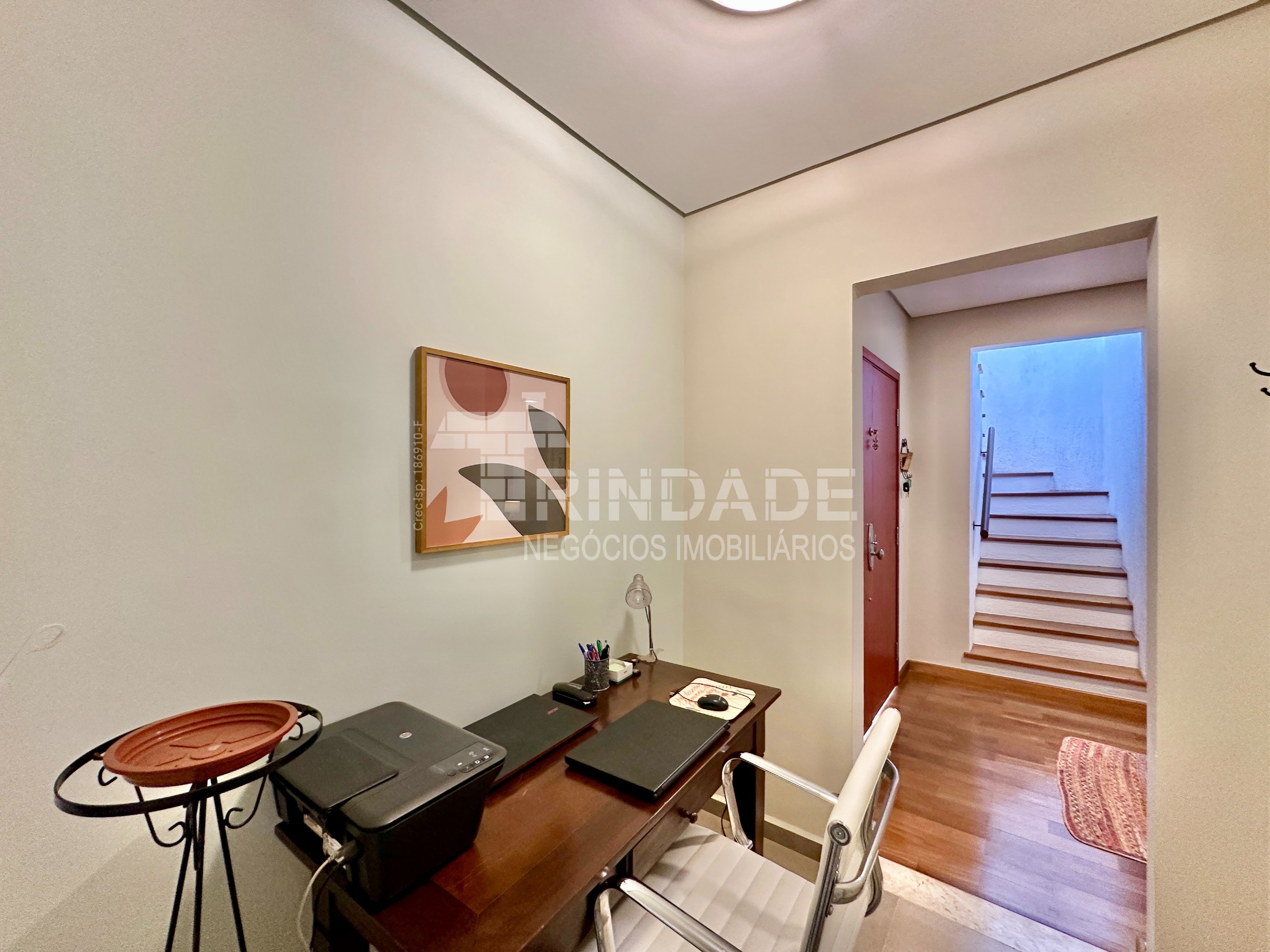 Casa Impecável na Granja Viana com 4 dormitórios / sendo 2 suítes, foto 11 de 51