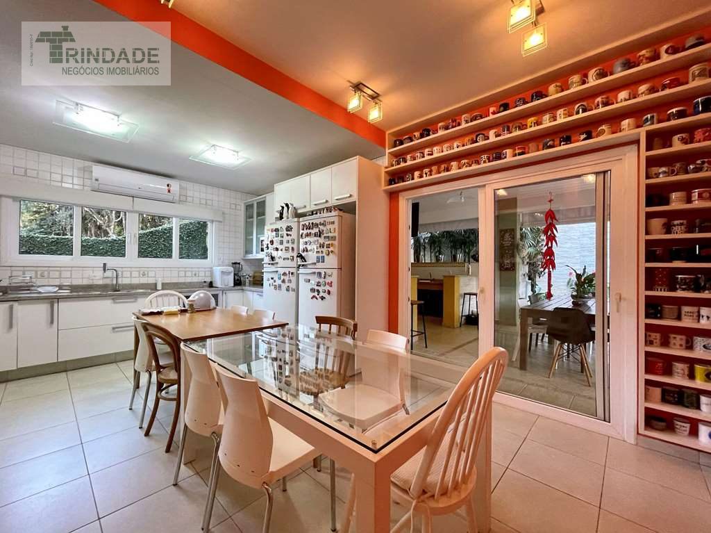 Casa impecável com 4 suítes, foto 19 de 53