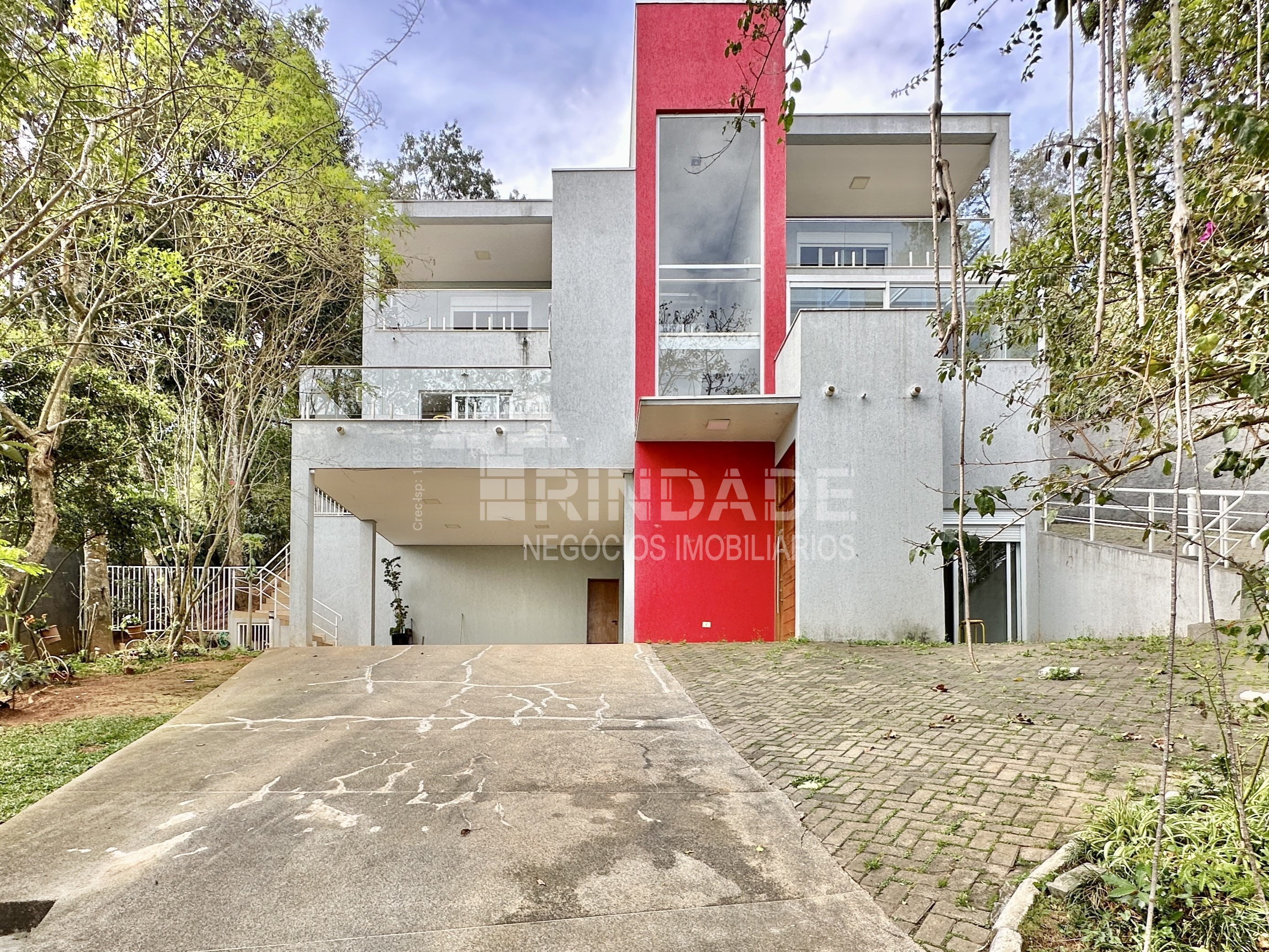 Ótima casa com 3 suítes na Granja Viana, foto 1 de 49