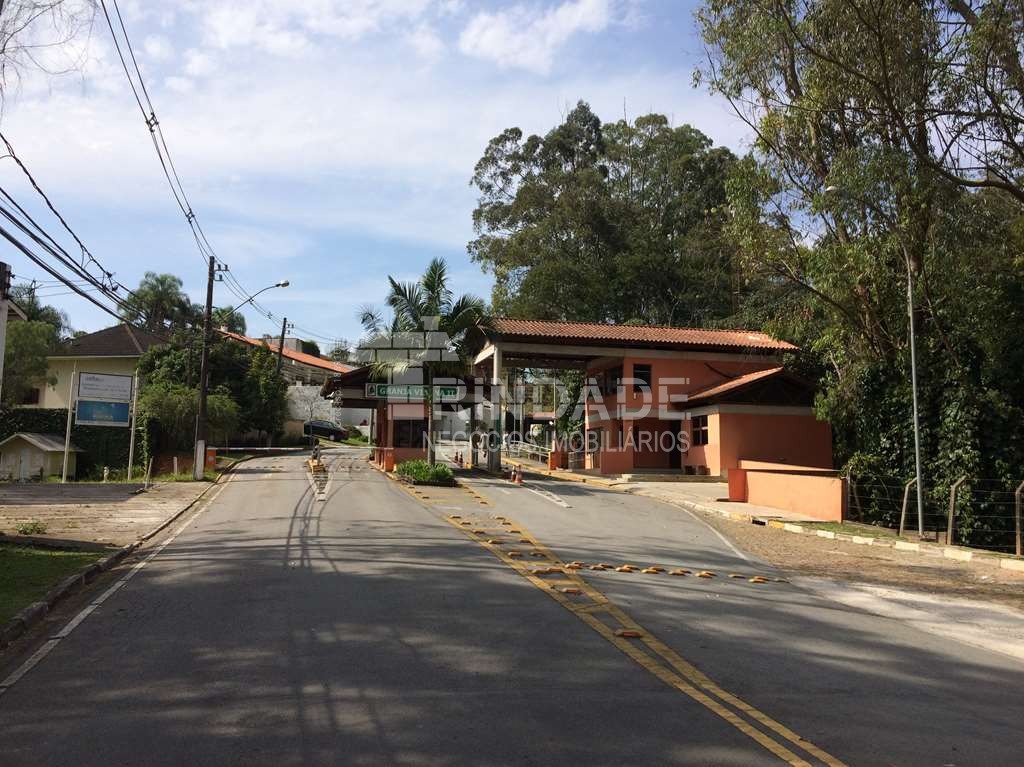 Casa com 5 dormitórios / 2suítes - Rústica e gourmet na Granja Viana, foto 5 de 65