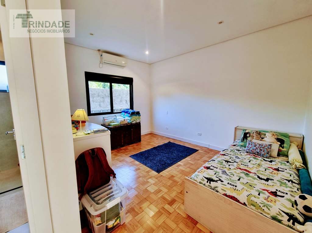 Linda casa térrea com 3 suítes na Granja Viana, foto 12 de 48