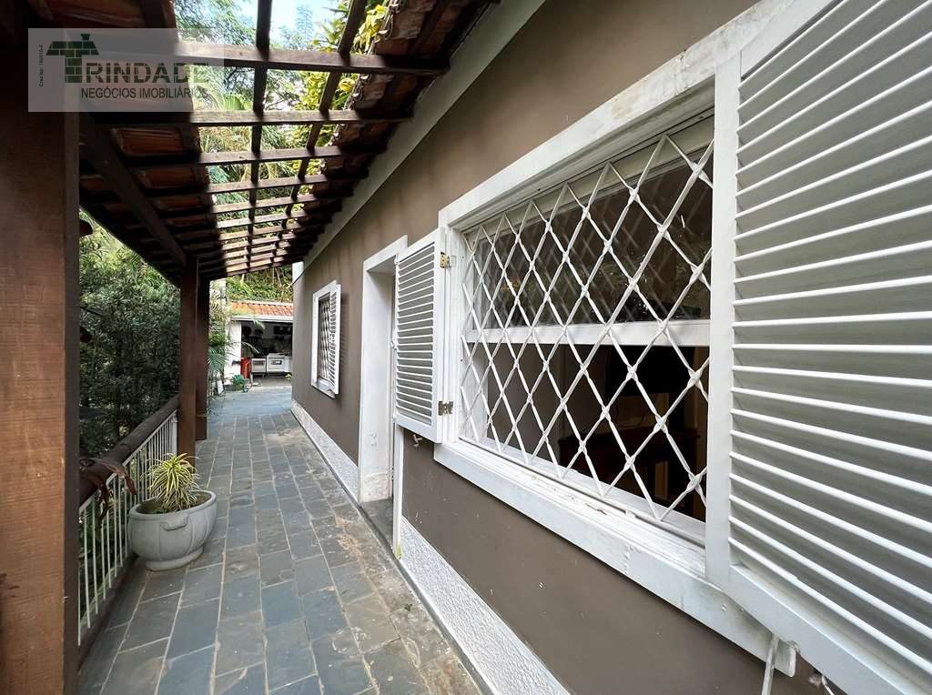 2 casas independentes, porém interligadas! Total de 5 dormitórios / 3 suítes na Granja Viana, foto 44 de 47