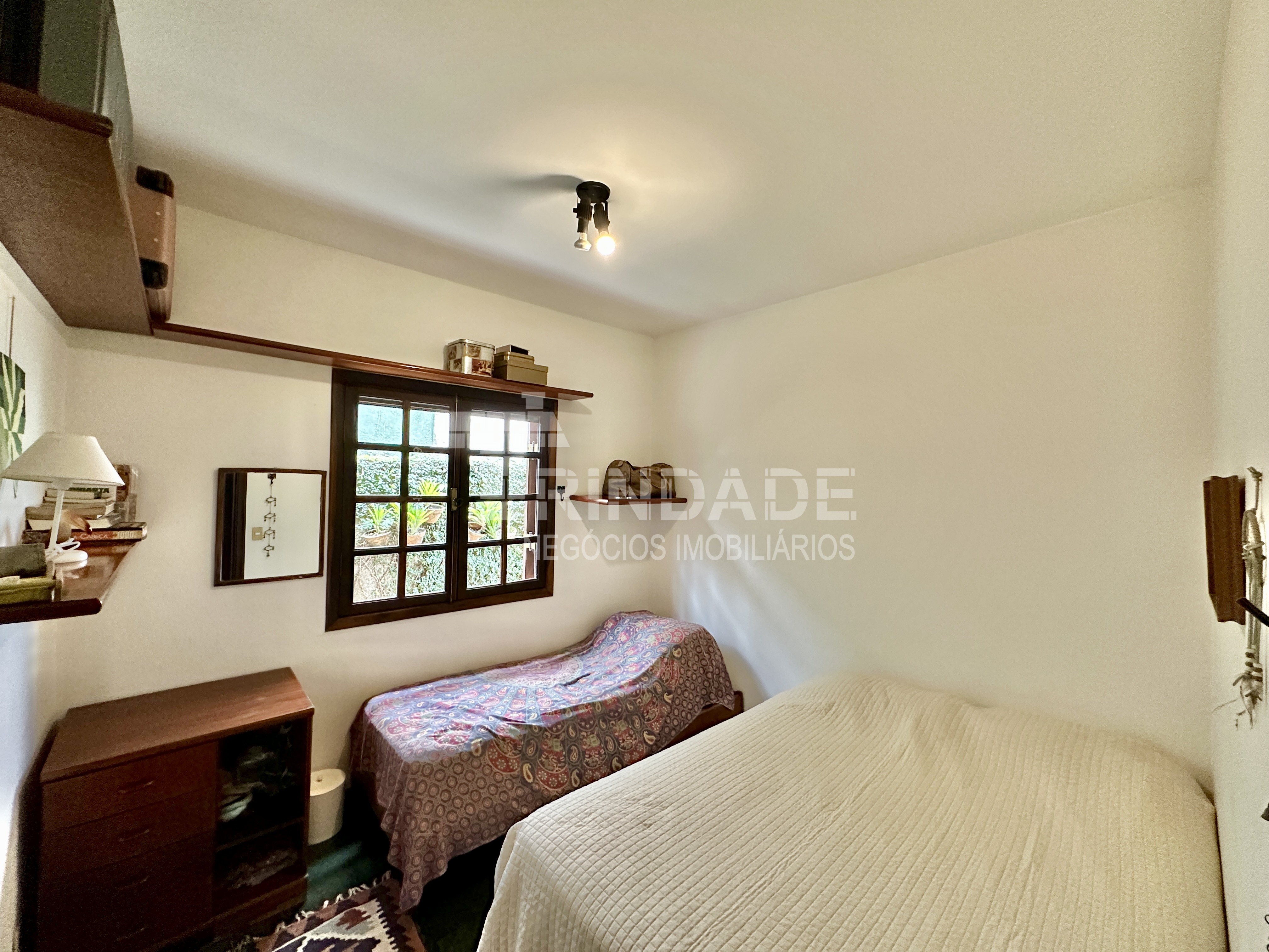 Casa 3 dormitórios / 1suíte. TÉRREA, privacidade, avarandada e piscina na Granja Viana, foto 41 de 47