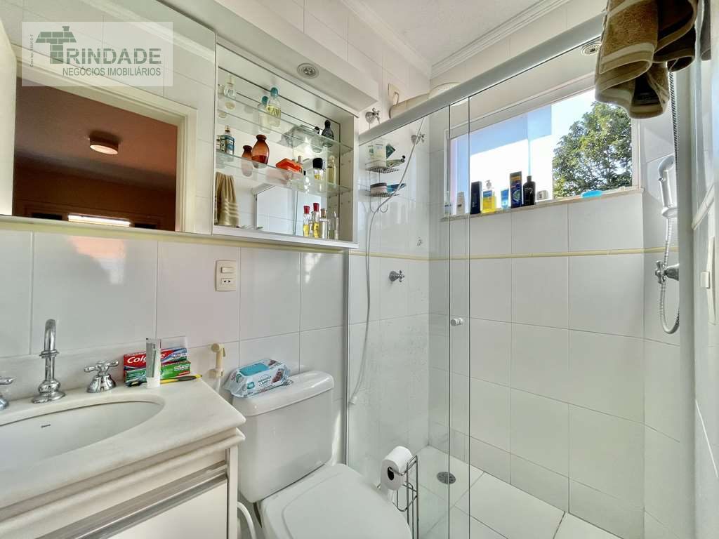 Linda casa c/ 4 suítes, lareira, gourmet e piscina!, foto 36 de 54