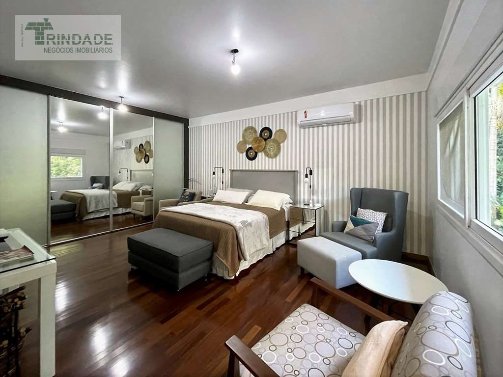 Casa impecável com 4 suítes, foto 33 de 53