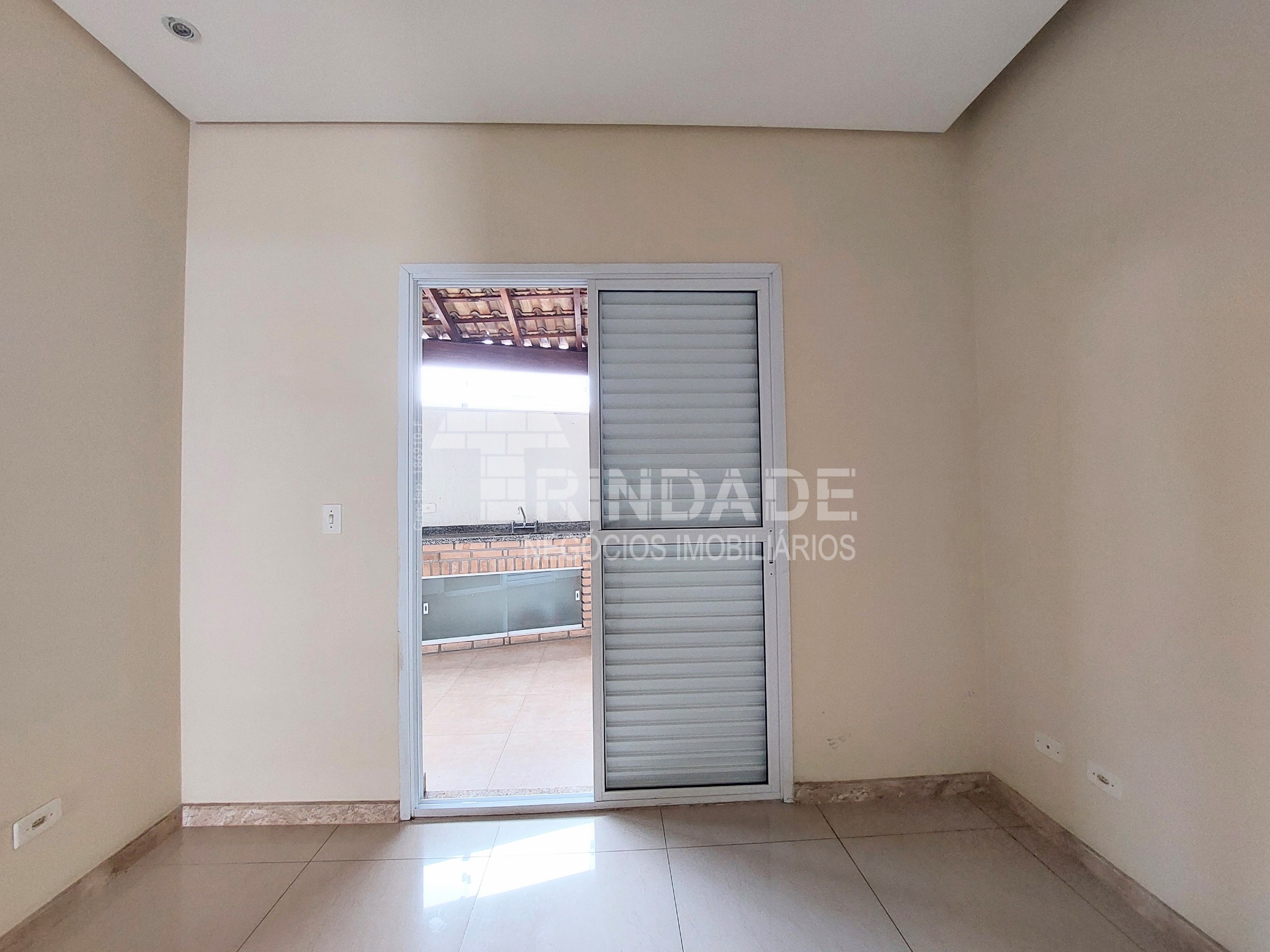 Casa com 3 dormitórios / 1 suíte, 115 m², foto 12 de 41