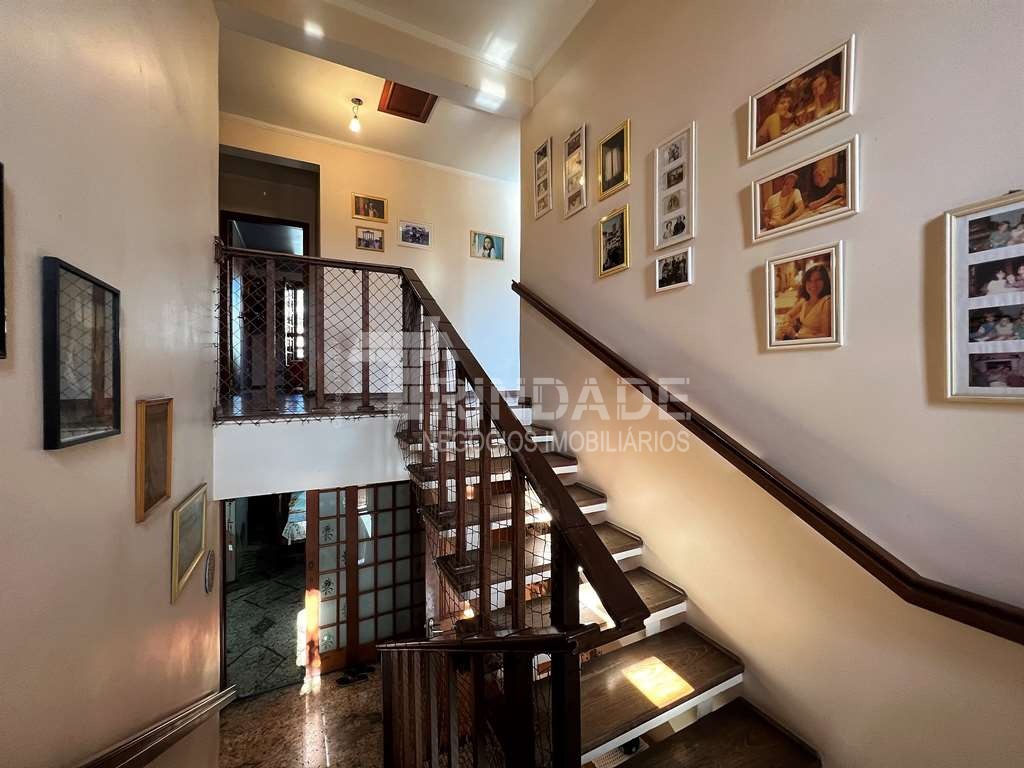 Casa com 4 dormitórios na Granja Viana, foto 16 de 38