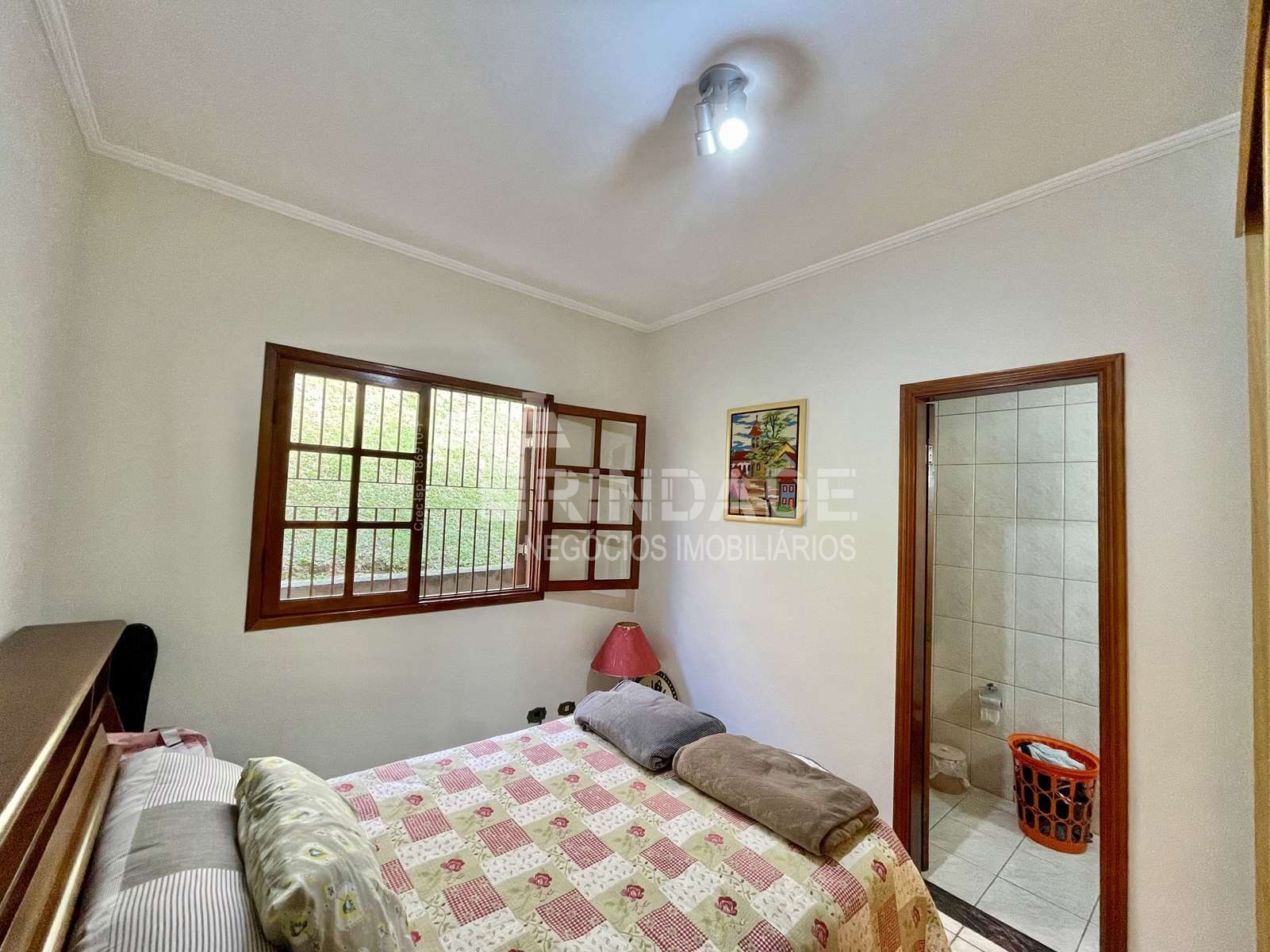 Casa térrea com 3 suítes na Granja Viana, foto 15 de 48