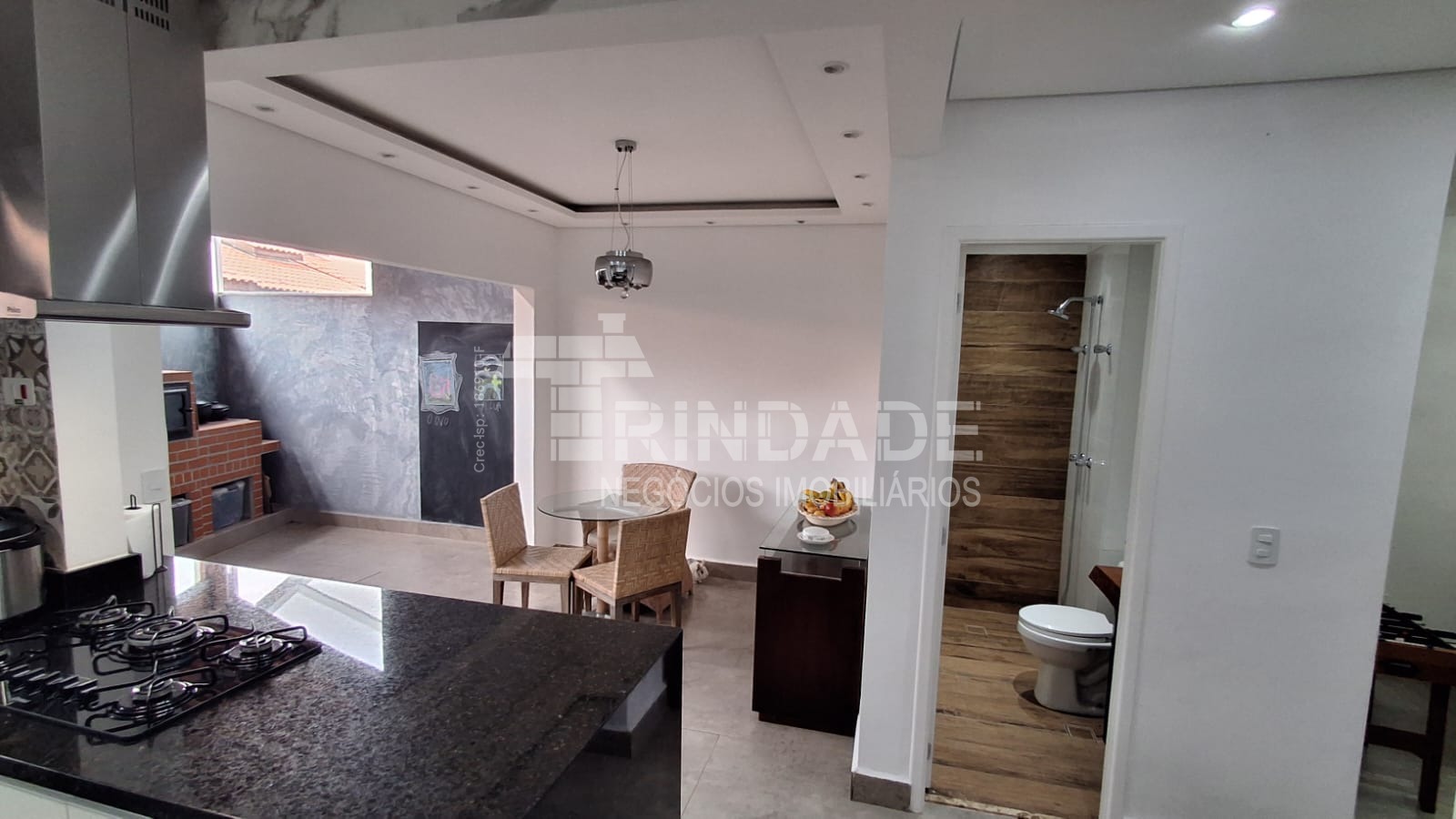 Casa com 3 dormitórios / 1 suíte na Granja Viana, foto 4 de 32