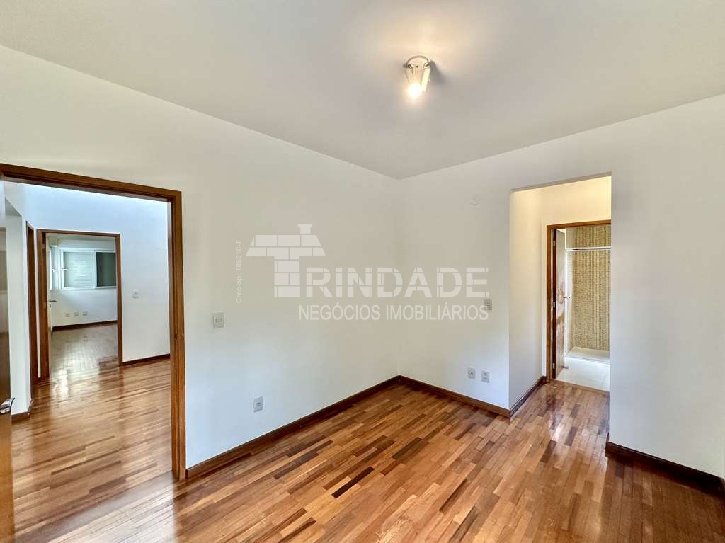 Casa moderna com 4 suítes na Granja Viana, foto 33 de 55