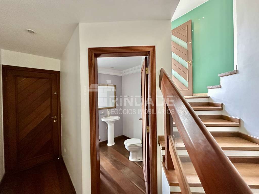 Casa Impecável com 4 dormitórios / 2 suítes na Granja Viana, foto 44 de 55