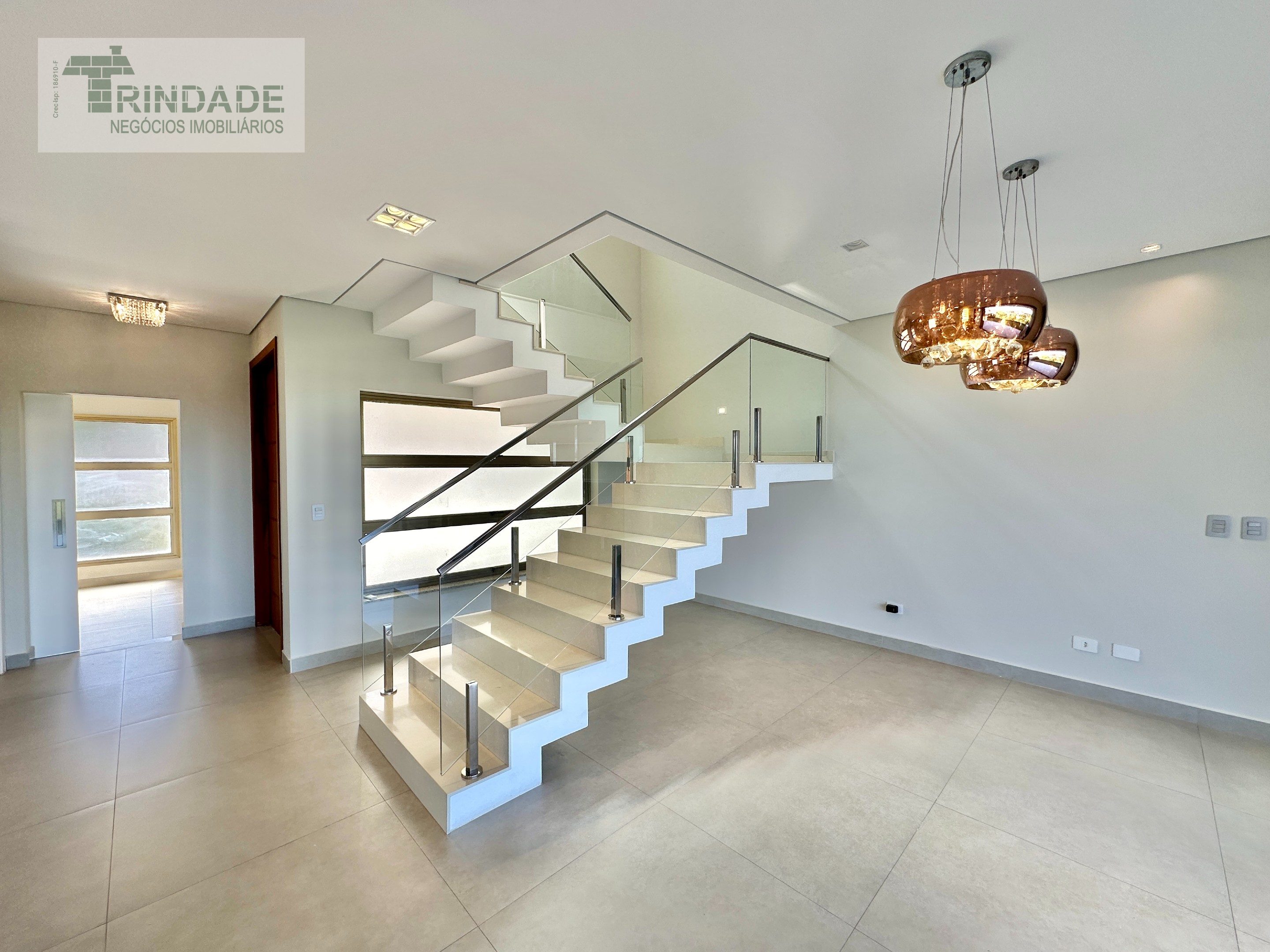 Casa impecável com 3 suítes, área gourmet, escritório e linda vista na Granja Viana, foto 29 de 56