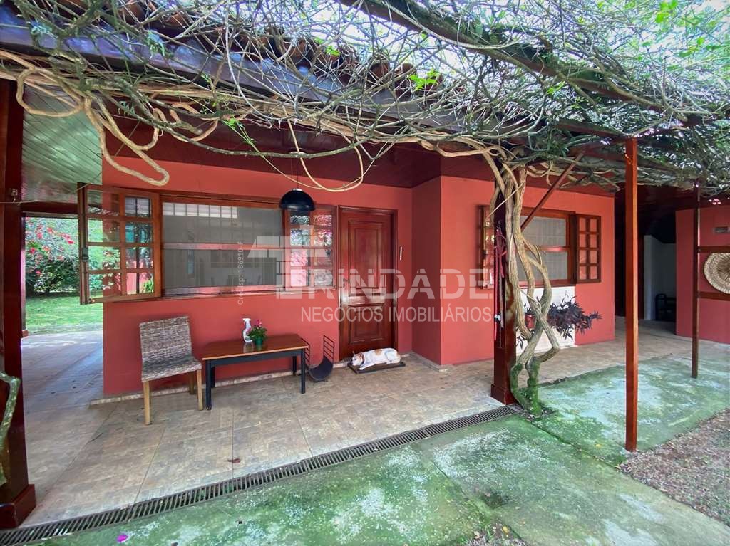Casa Térrea com 3 suítes, lote plano, piscina e Gourmet, foto 8 de 34